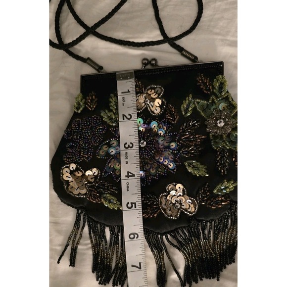 Black Sequin Bead Embellished Evening Bag Crossbody Purse Kiss Clasp 1 Pocket - Picture 3 of 5